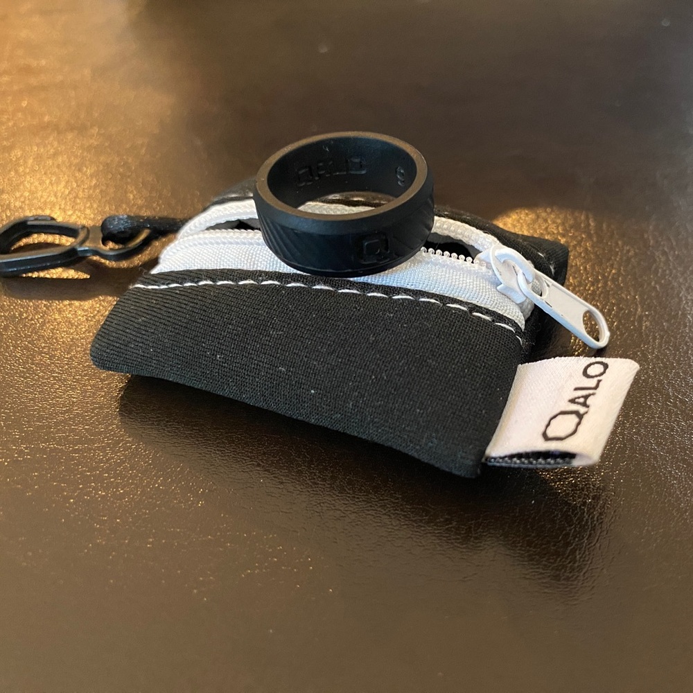 Men’s Black QALO Ring Size 9 With Pouch
